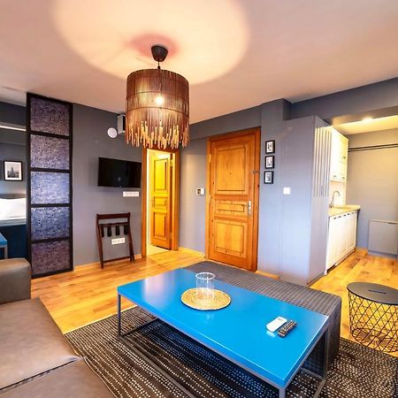 Bguest Pera Suites イスタンブール エクステリア 写真