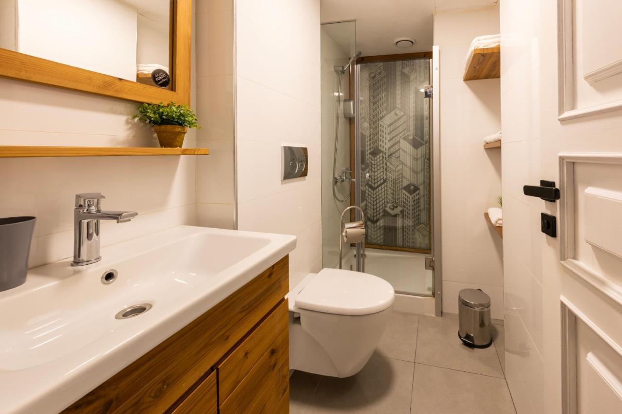 Bguest Pera Suites イスタンブール エクステリア 写真